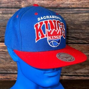 Mitchell & Ness Sacramento Kings Hardwood Classics SnapBack Cap